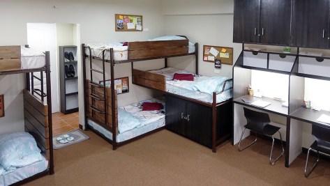 Monol - room for 6 (1)