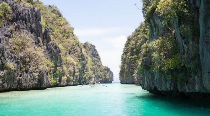 Check-in 10 thiên đường du lịch biển tuyệt đẹp của Philippines