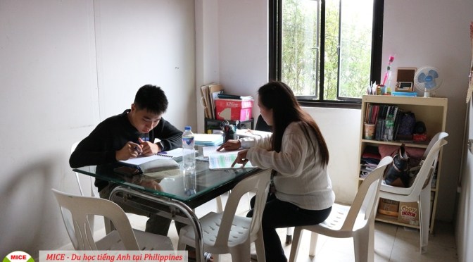 Học tiếng Anh 1 kèm 1 đang làm mưa làm gió nhất hiện nay